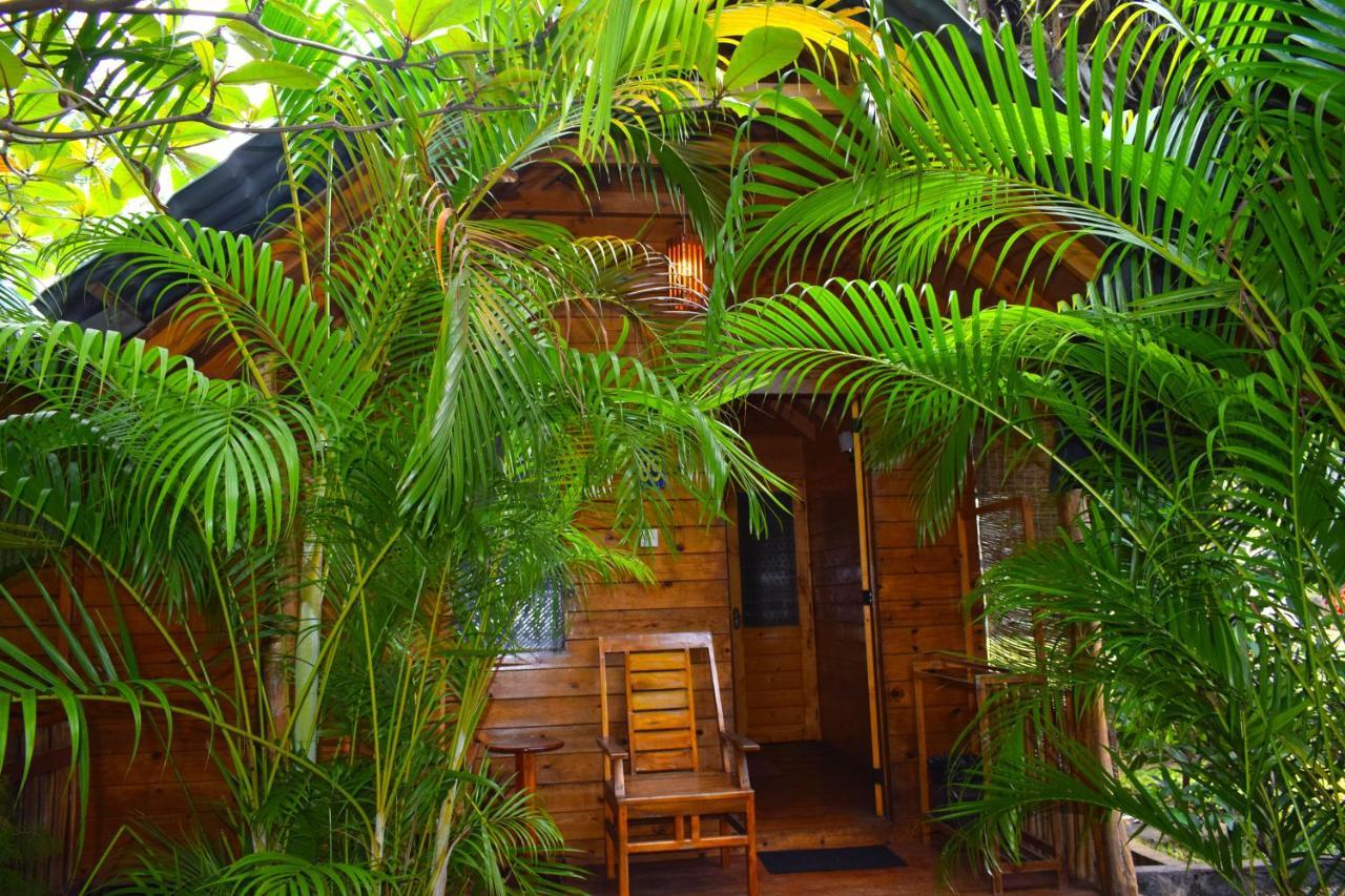 Sasvi Cabana Villa Trincomalee Exteriör bild